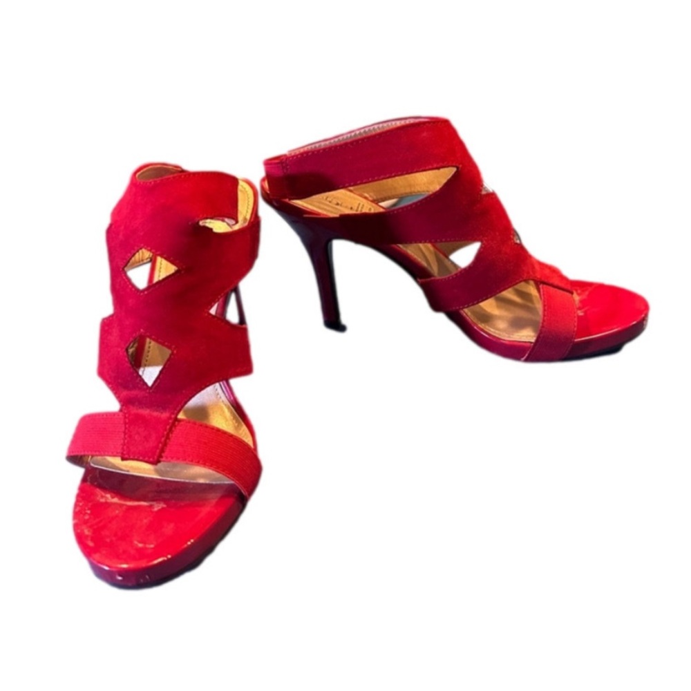Chic and Sexy Strappy Red Heels 8.5